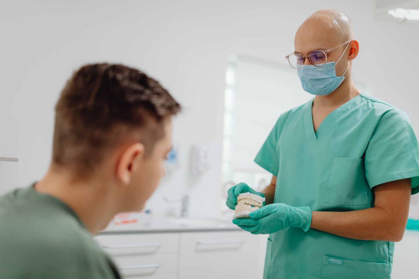 7 Warning Signs of Gum Disease You Shouldn’t Ignore